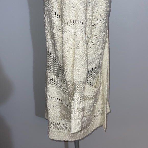 Lush Chunky Knit Oversized Sweater - Picture 6 of 13